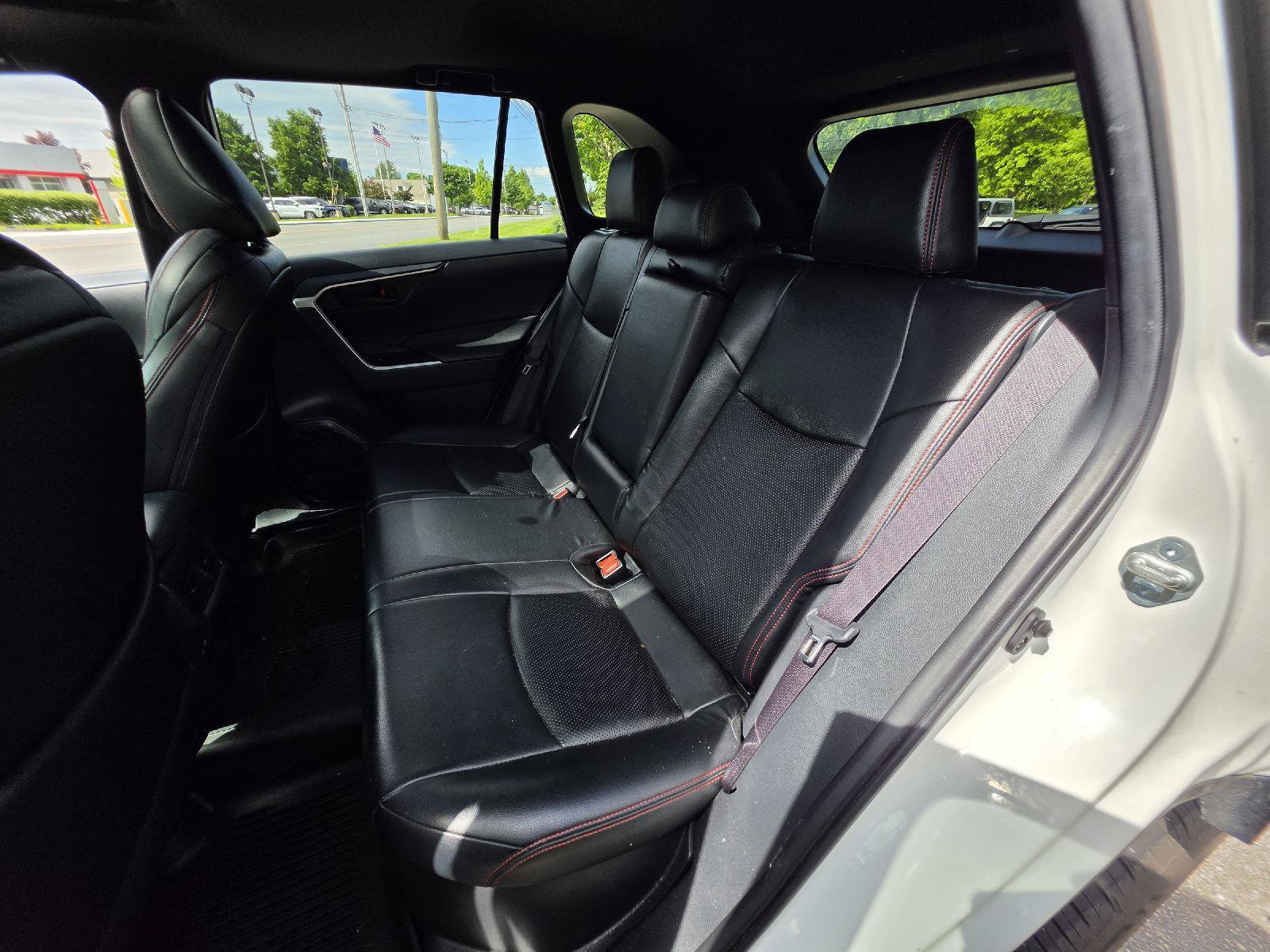 Used 2021 Toyota RAV4 SE w/ Weather & Moonroof Package AWD/4WD image 12