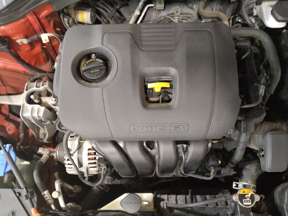 Used 2020 Hyundai Elantra Limited FWD image 30