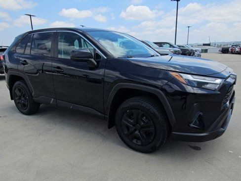 Used 2023 Toyota RAV4 LE FWD image 2