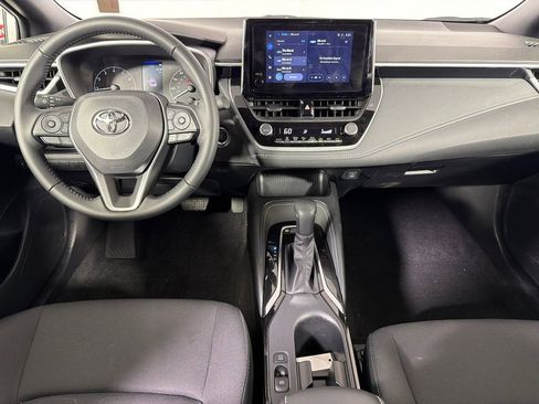 Used 2025 Toyota Corolla SE FWD image 22