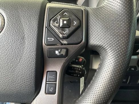 Used 2019 Toyota Tacoma SR5 RWD image 22