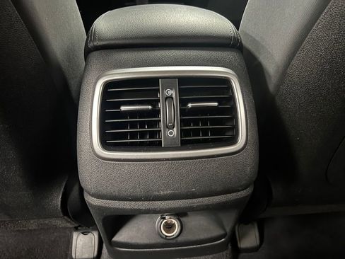 Used 2020 Kia Sorento L image 15