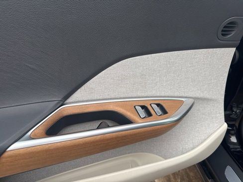 Used 2024 Lucid Air Touring image 13