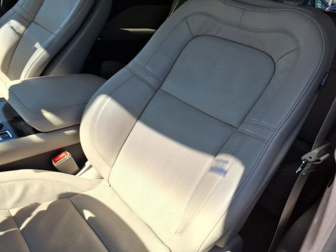 Used 2023 Lincoln Aviator Grand Touring w/ Elements Package Plus image 17