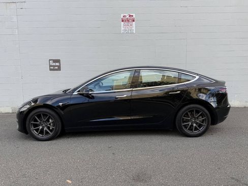 Used 2018 Tesla Model 3 Long Range AWD/4WD image 3