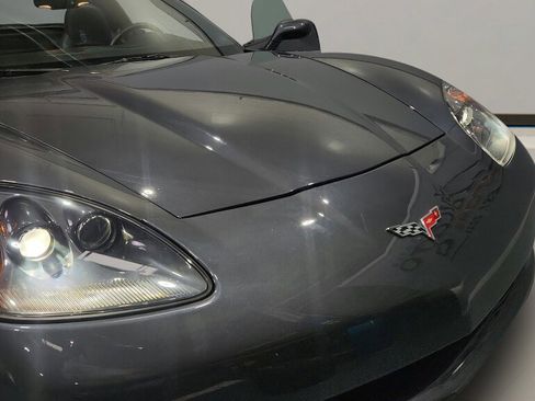 Used 2010 Chevrolet Corvette Coupe w/ 1LT image 26