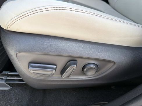 Used 2023 Toyota RAV4 XLE Premium image 13