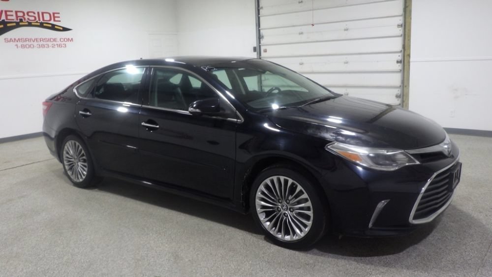 Used 2017 Toyota Avalon FWD image 5