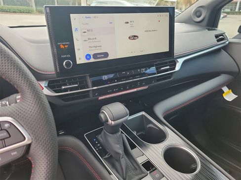 New 2026 Toyota Sienna XSE image 24