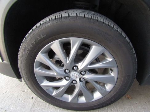 Used 2025 Buick Enclave Preferred image 33