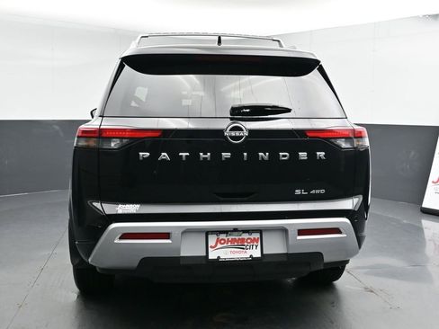 Used 2023 Nissan Pathfinder SL image 7