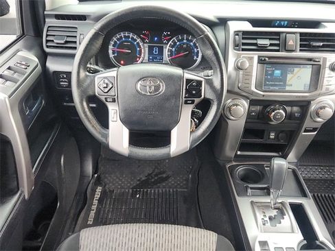 Used 2018 Toyota 4Runner SR5 image 12
