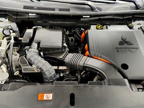 Used 2023 Mitsubishi Outlander SEL 40th Anniversary AWD/4WD image 28