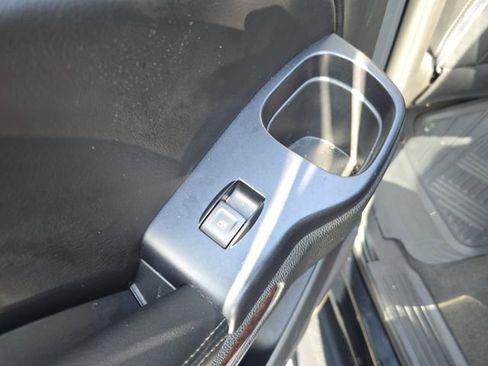 Used 2019 GMC Yukon SLE w/ SLE Value Package image 11