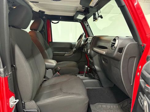Used 2016 Jeep Wrangler Sport image 10