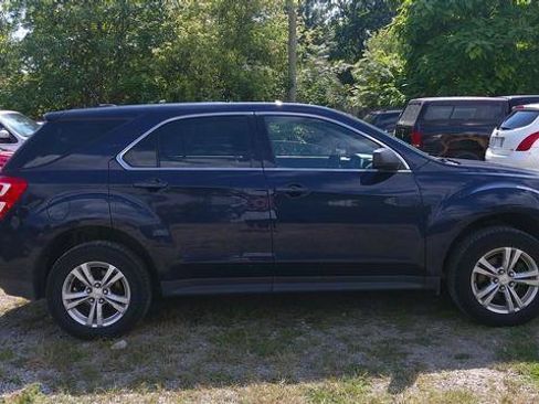Used 2017 Chevrolet Equinox LS FWD image 7
