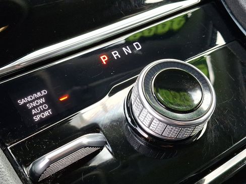 Certified 2023 Jeep Grand Cherokee Limited image 15