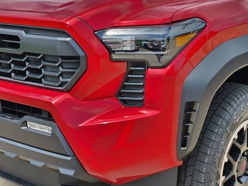 New 2026 Toyota Tacoma TRD Off-Road AWD/4WD image 7