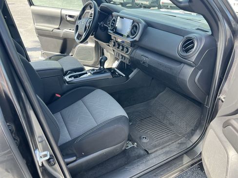 Used 2023 Toyota Tacoma TRD Off-Road AWD/4WD image 34