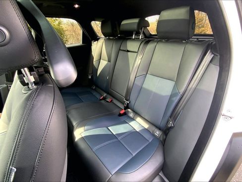 Certified 2026 Land Rover Range Rover Velar Dynamic SE AWD/4WD image 20