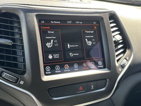 Used 2022 Jeep Cherokee Trailhawk AWD/4WD image 19