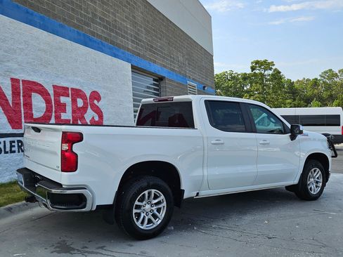 Used 2021 Chevrolet Silverado 1500 LT w/ Z71 Off-Road Package AWD/4WD image 7