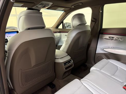New 2026 Genesis GV70 2.5T Advanced AWD/4WD image 22