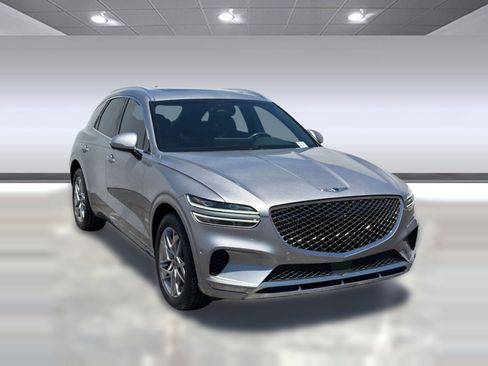 Used 2022 Genesis GV70 2.5T w/ Advanced Package AWD/4WD image 6