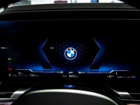 Used 2026 BMW 740i xDrive w/ Executive Package AWD/4WD image 18