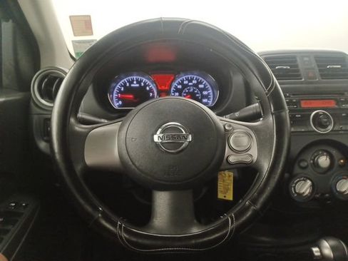 Used 2014 Nissan Versa SV FWD image 19