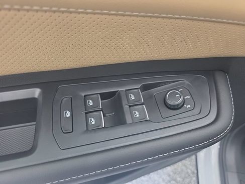 New 2026 Volkswagen Atlas Cross Sport SE AWD/4WD image 24