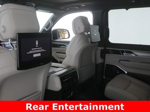 New 2026 Jeep Grand Wagoneer L Limited AWD/4WD image 32