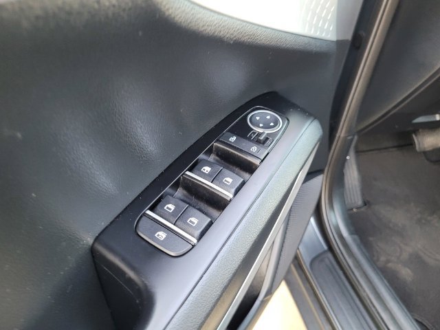 Certified 2025 Kia Soul LX w/ LX Technology Package FWD image 27