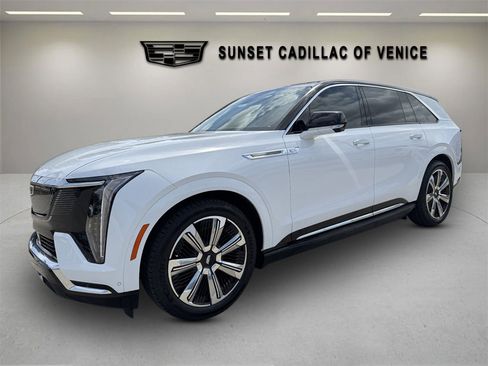 New 2025 Cadillac Escalade IQ Luxury 2 image 7