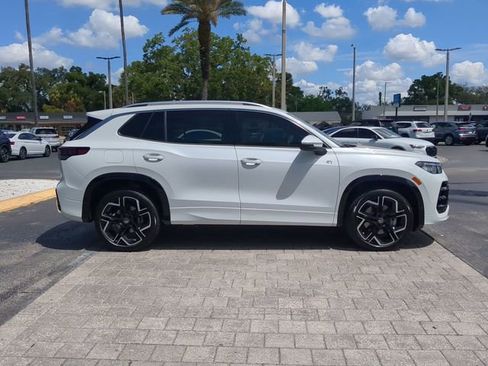 New 2026 Volkswagen Tiguan SEL R-Line AWD/4WD image 3