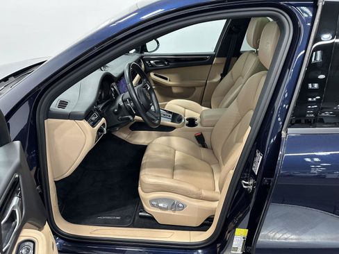Used 2023 Porsche Macan AWD/4WD image 17