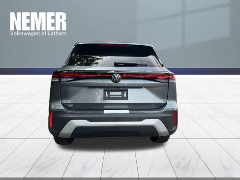 New 2026 Volkswagen Tiguan SE AWD/4WD image 3