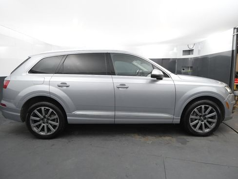 Used 2018 Audi Q7 3.0T Prestige image 6
