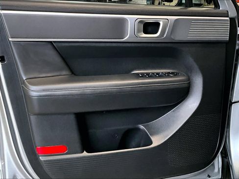 Used 2024 Hyundai Santa Fe SEL image 9