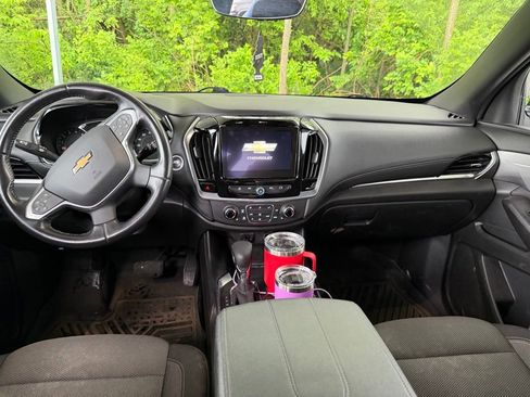 Used 2022 Chevrolet Traverse LT AWD/4WD image 11