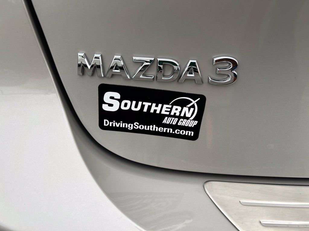 Used 2024 MAZDA MAZDA3 s FWD image 5
