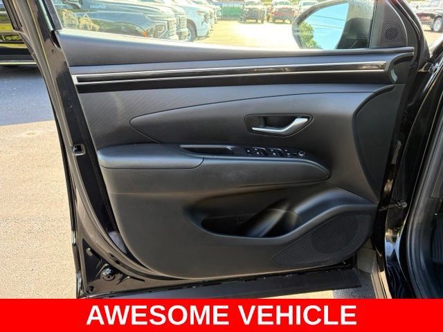 Used 2022 Hyundai Santa Cruz SEL w/ Activity Package FWD image 12