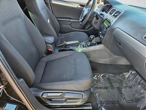 Used 2015 Volkswagen Jetta SE image 18