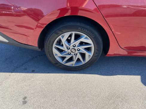 Used 2024 Hyundai Elantra SEL image 6