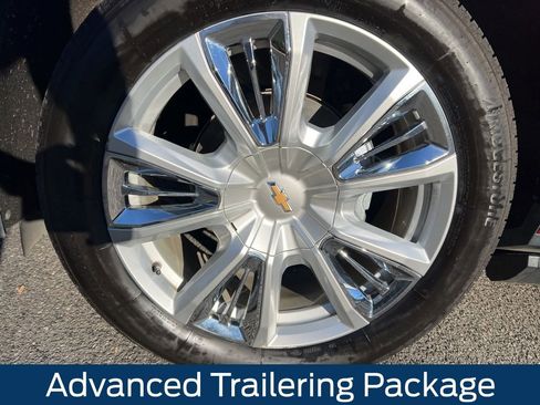 Used 2021 Chevrolet Suburban High Country image 11