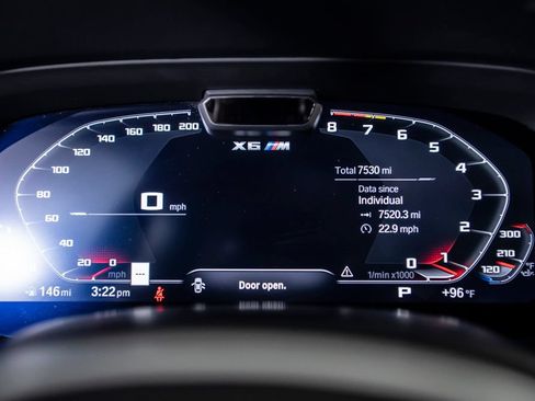 Used 2022 BMW X6 M w/ Executive Package AWD/4WD image 25