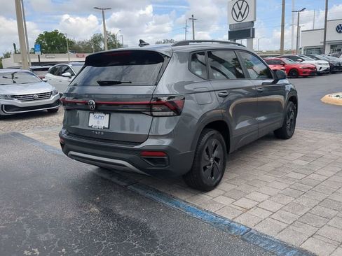 Certified 2025 Volkswagen Taos S FWD image 3