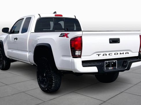 Used 2022 Toyota Tacoma SR w/ SX Package image 12