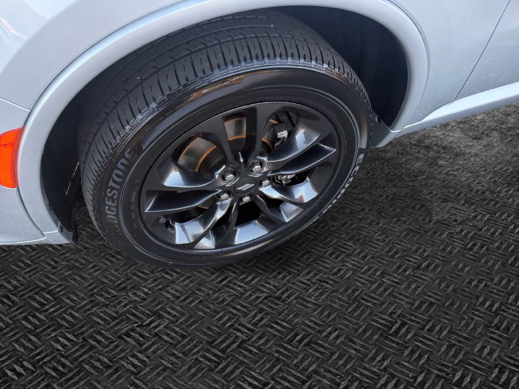 Used 2024 Dodge Durango SXT w/ SXT Blacktop Group AWD/4WD image 11