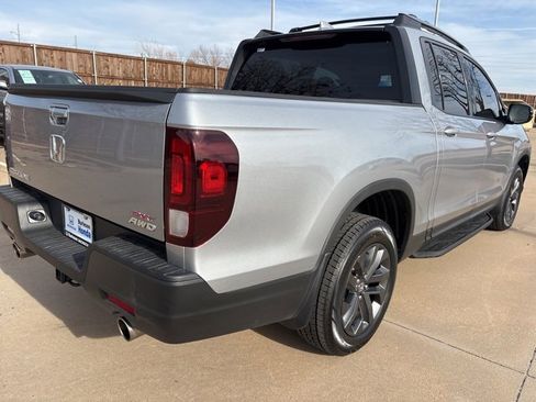 Used 2023 Honda Ridgeline Sport image 3